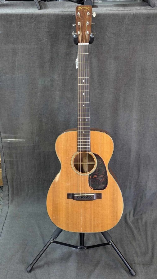 1964 Martin O-18